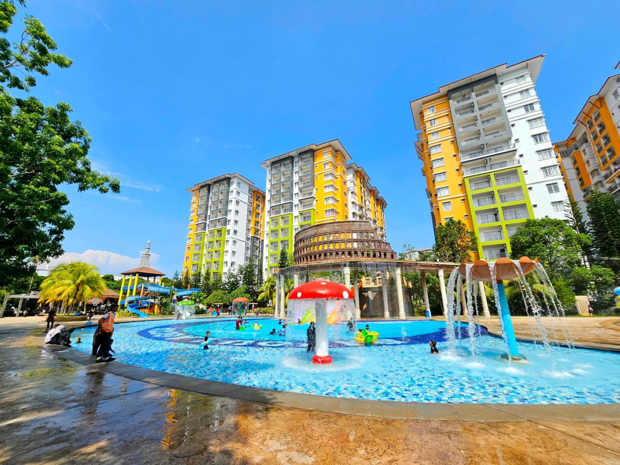Melaka Town Area Top 1 Family Lovers Water Themepark Suites By Ggm Exterior foto